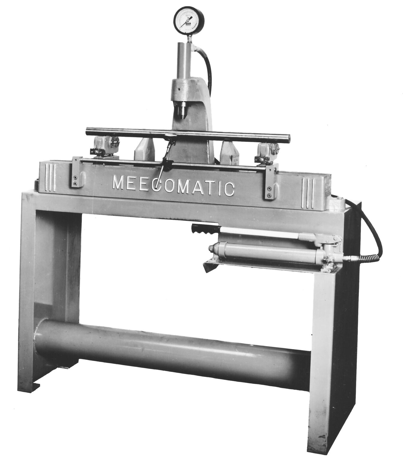 Round Bar and Tube Straightener Equipment MEECO, LLC